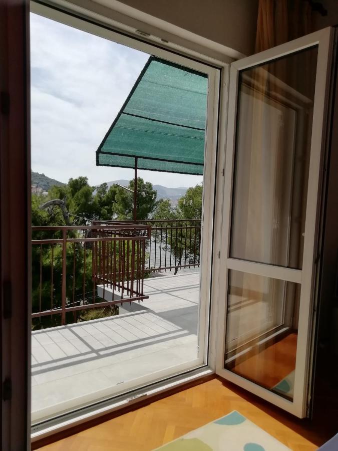 Apartmani Ante Trogir Exterior foto